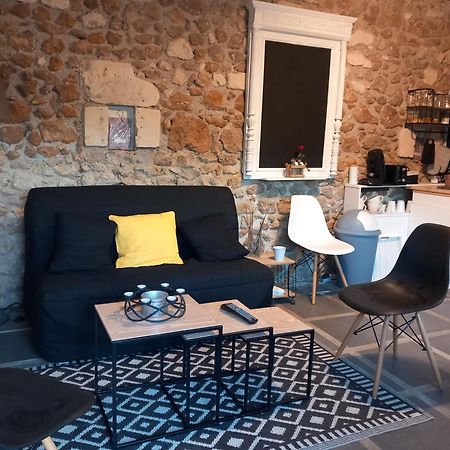Les Chambres Du Vau Profond Vernoil Exterior foto